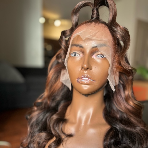 24’ Hand painted pre-custom highlight Lace-front Bodywave - Picture 9 of 12